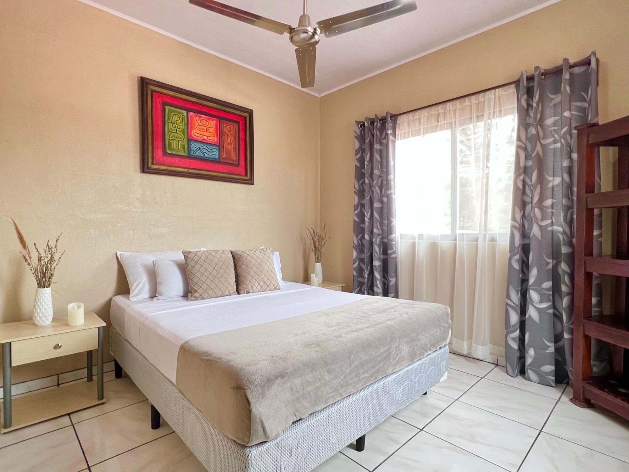 Апартаменты Casa Tatich Ac Near Guanacaste Airport Либерия Экстерьер фото